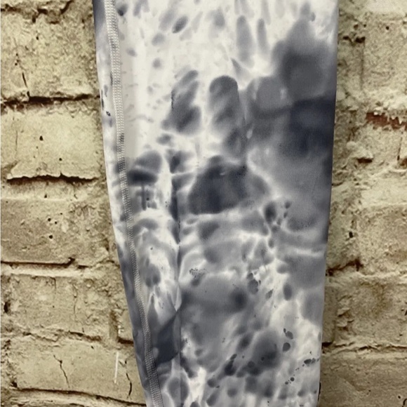 Lululemon Wunder Under HR Tight 25", Leggings (To Dye For) LW5CZ7S Size 6 - Picture 2 of 8